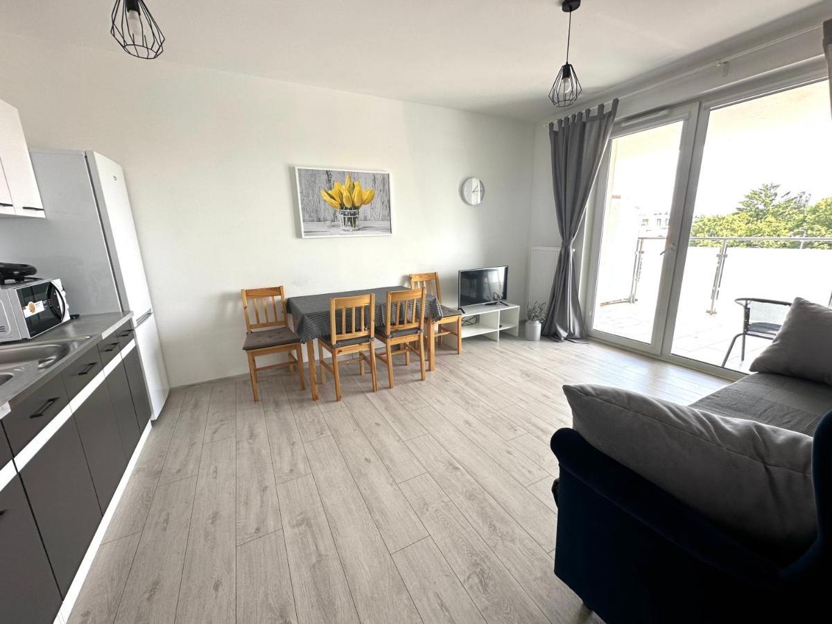 Sdh 1 Radzymin Comfortable Apartment Near Warsaw Esterno foto