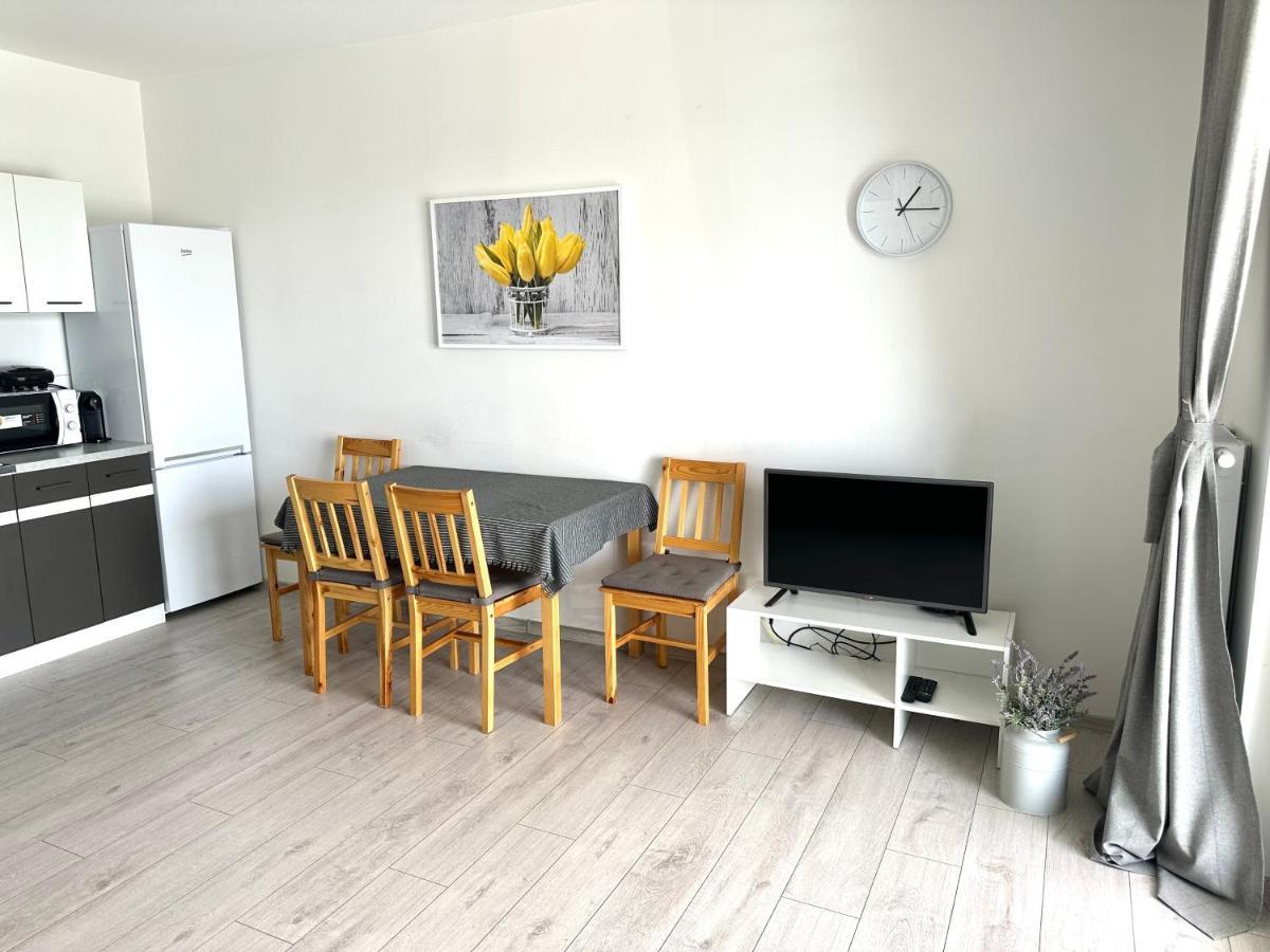 Sdh 1 Radzymin Comfortable Apartment Near Warsaw Esterno foto